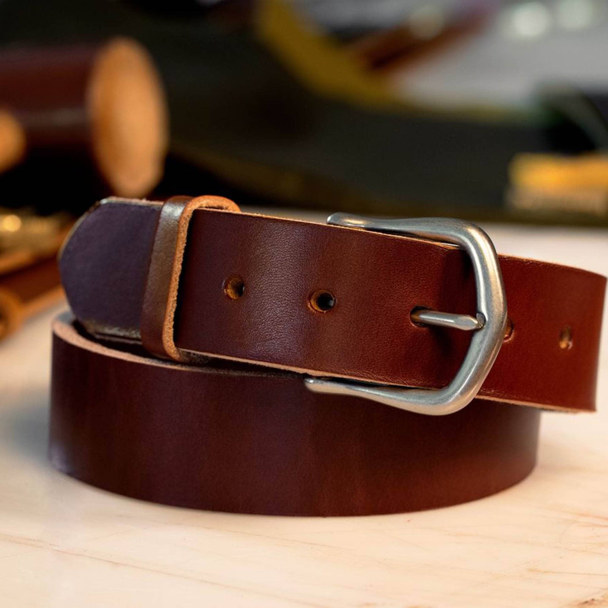 British Brown semi-dress men’s leather belt with solid brass nickel matte buckle – Heritage Timeless