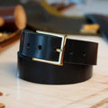 black-dress-brass.jpg – Black dress men’s leather belt with solid brass brass-finish buckle – Heritage Classico

