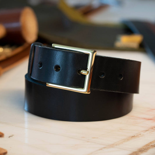 black-dress-brass.jpg – Black dress men’s leather belt with solid brass brass-finish buckle – Heritage Classico
