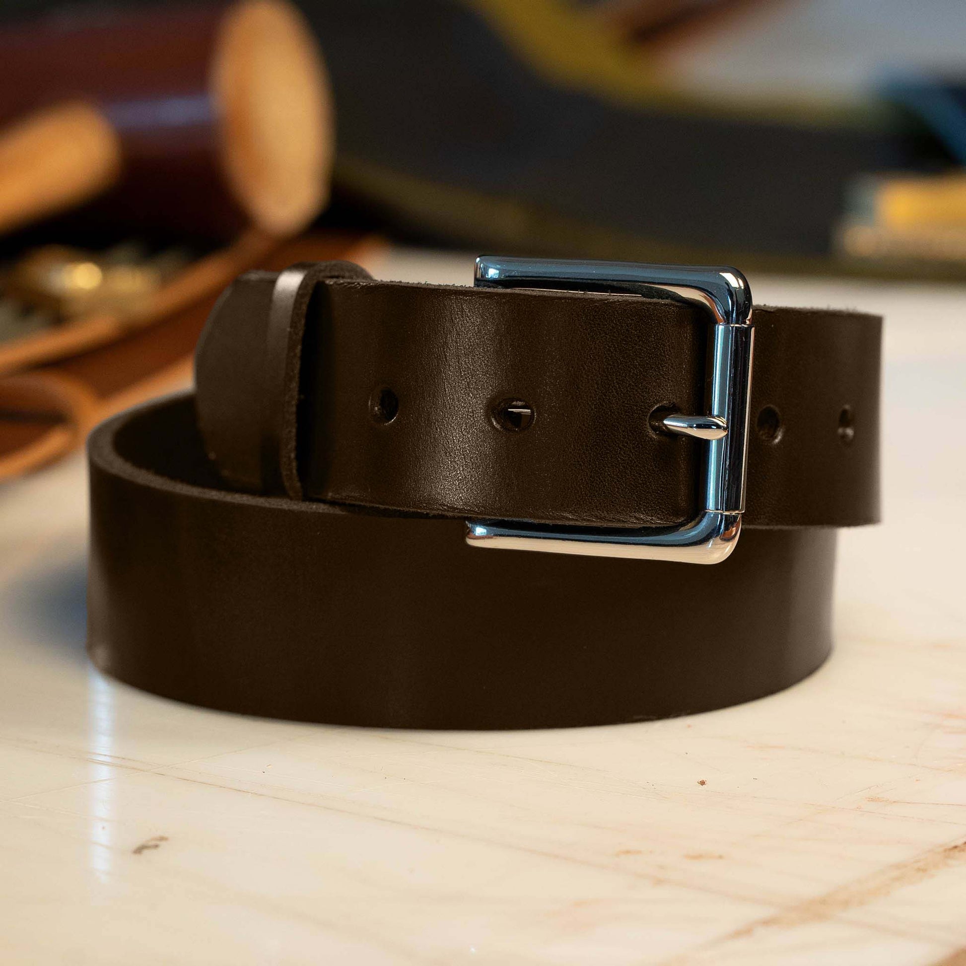 Havana casual men’s leather belt with solid brass chrome roller buckle – Heritage Hues
