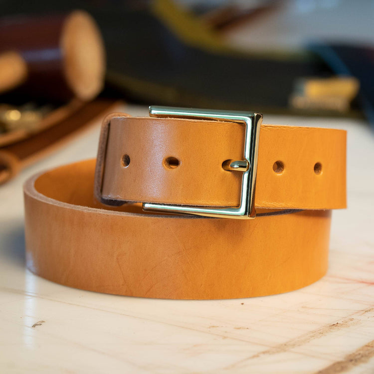 London Tan dress men’s leather belt with solid brass brass-finish buckle – Heritage Classico