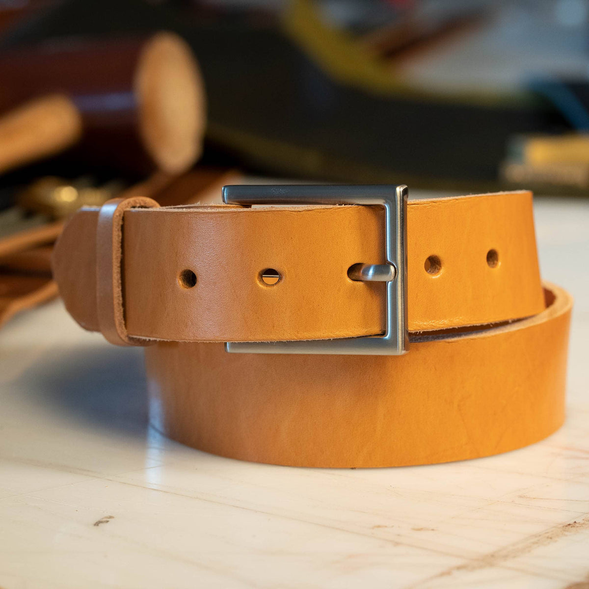 London Tan dress men’s leather belt with solid brass nickel matte buckle – Heritage Classico
