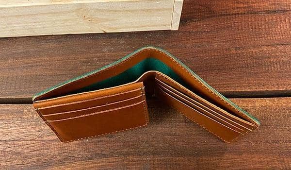 The Coordinator's Wallet - Green & Chesnut - Amopelle Co.